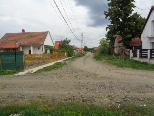 Străzi