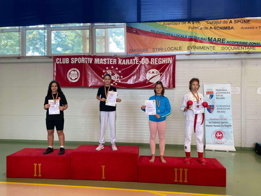 24.09.2024- Szombaton, szeptember 21-én tartották meg Szászrégenben a “Master Karate Kupa” versenyt, amelyen a vetési karate klub 9 versenyzővel vet részt.